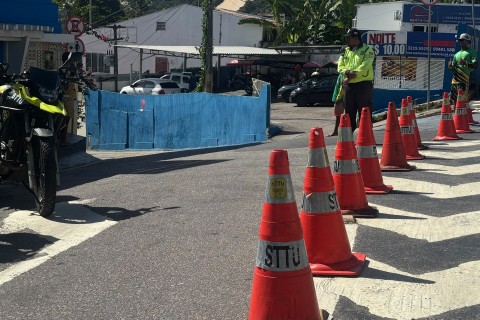 STTU INTERDITA ACESSO À ORLA DE PONTA NEGRA PARA OBRA DA CAERN