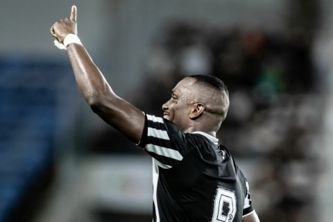 ABC VENCE DE GOLEADA E SE CLASSIFICA PARA A SEMIFINAL DA COPA DO NORDESTE